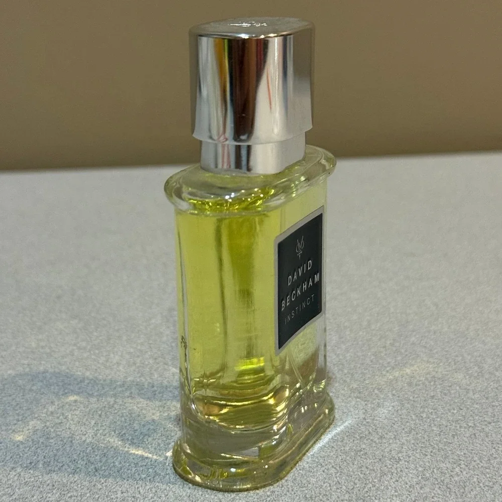 David Beckham Instinct‎ by David Beckham Eau De Toilette Spray 30ml for Men - Picture 6 of 6